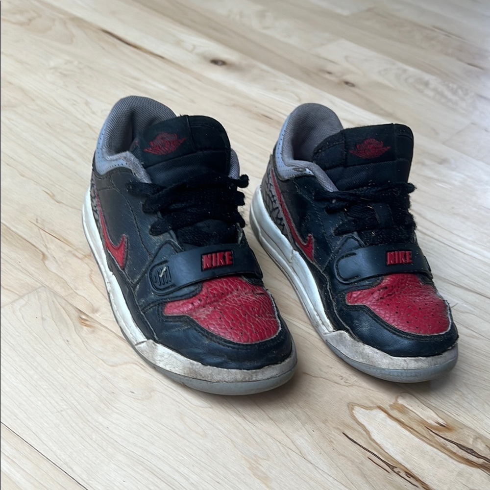 Jordan Black and Red Sneakers Classic Design